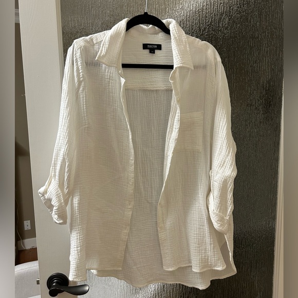 Kenneth Cole Reaction Tops - NWOT Kenneth Cole Reaction Button-Up Shirt